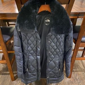 WOMEN'S APRES PARKINA DOWN JACKET